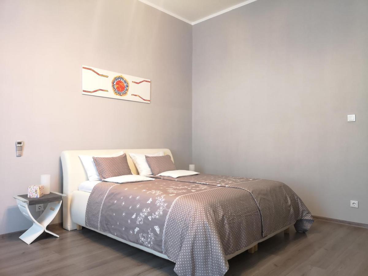 Central Apartment בודפשט מראה חיצוני תמונה
