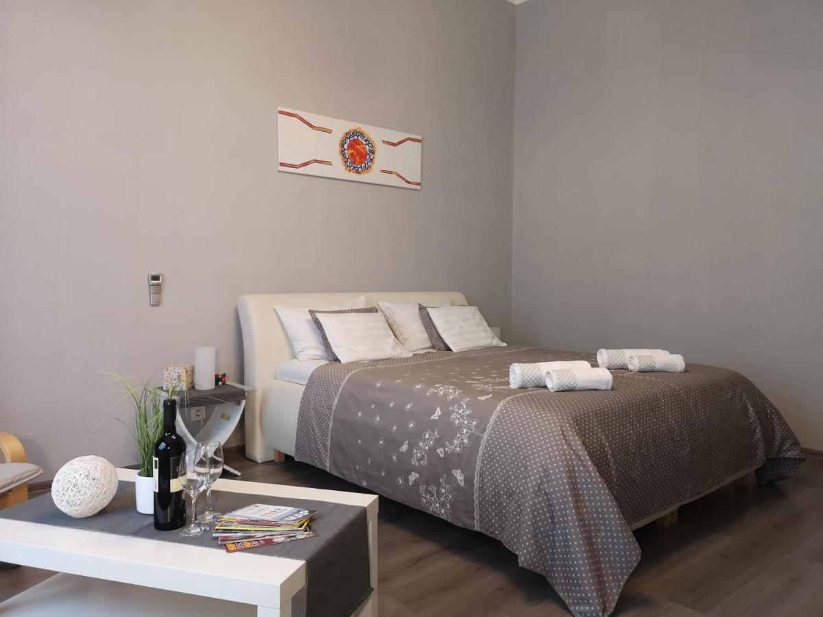 Central Apartment בודפשט מראה חיצוני תמונה